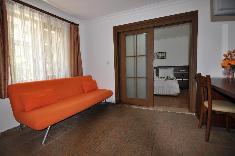 Longhouse Inn Hotel Dalyan Eksteriør billede