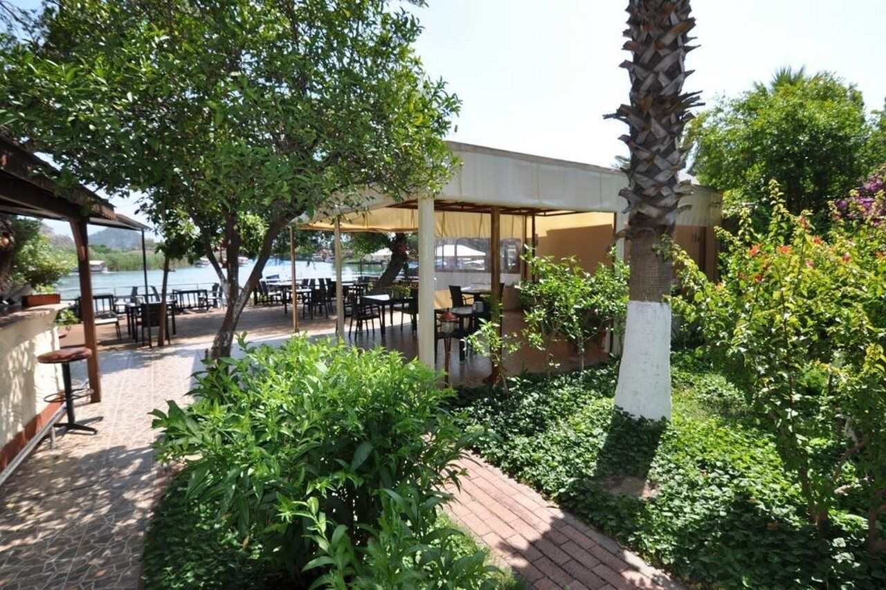 Longhouse Inn Hotel Dalyan Eksteriør billede